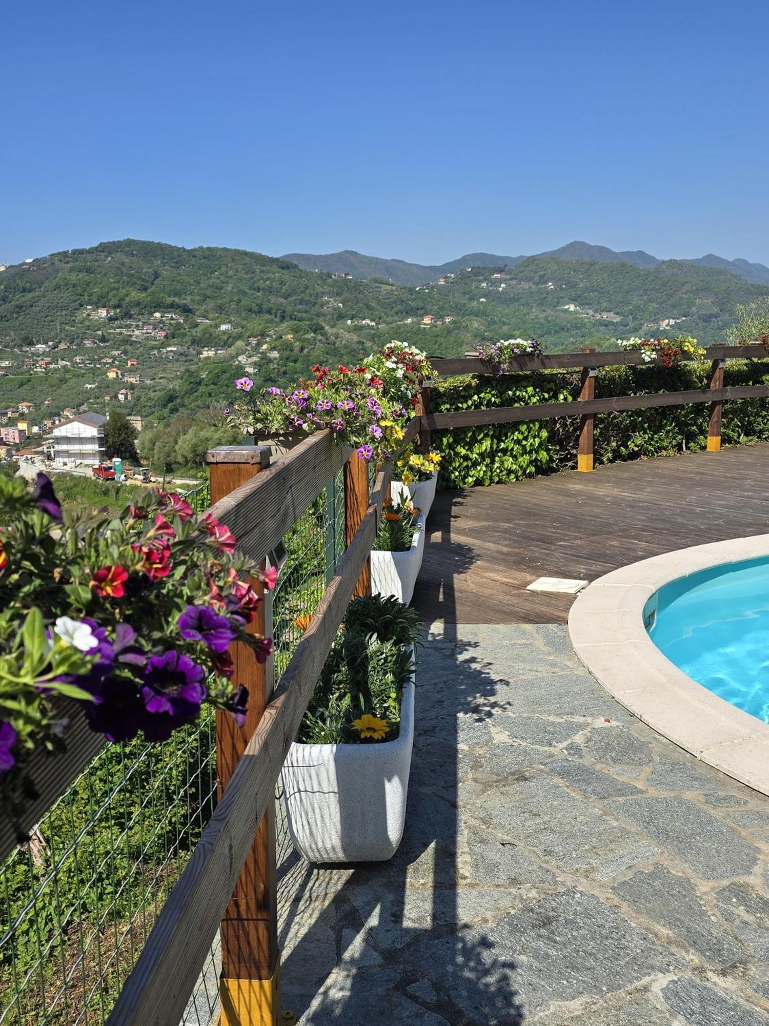 A.r.l.a. House * Cogorno